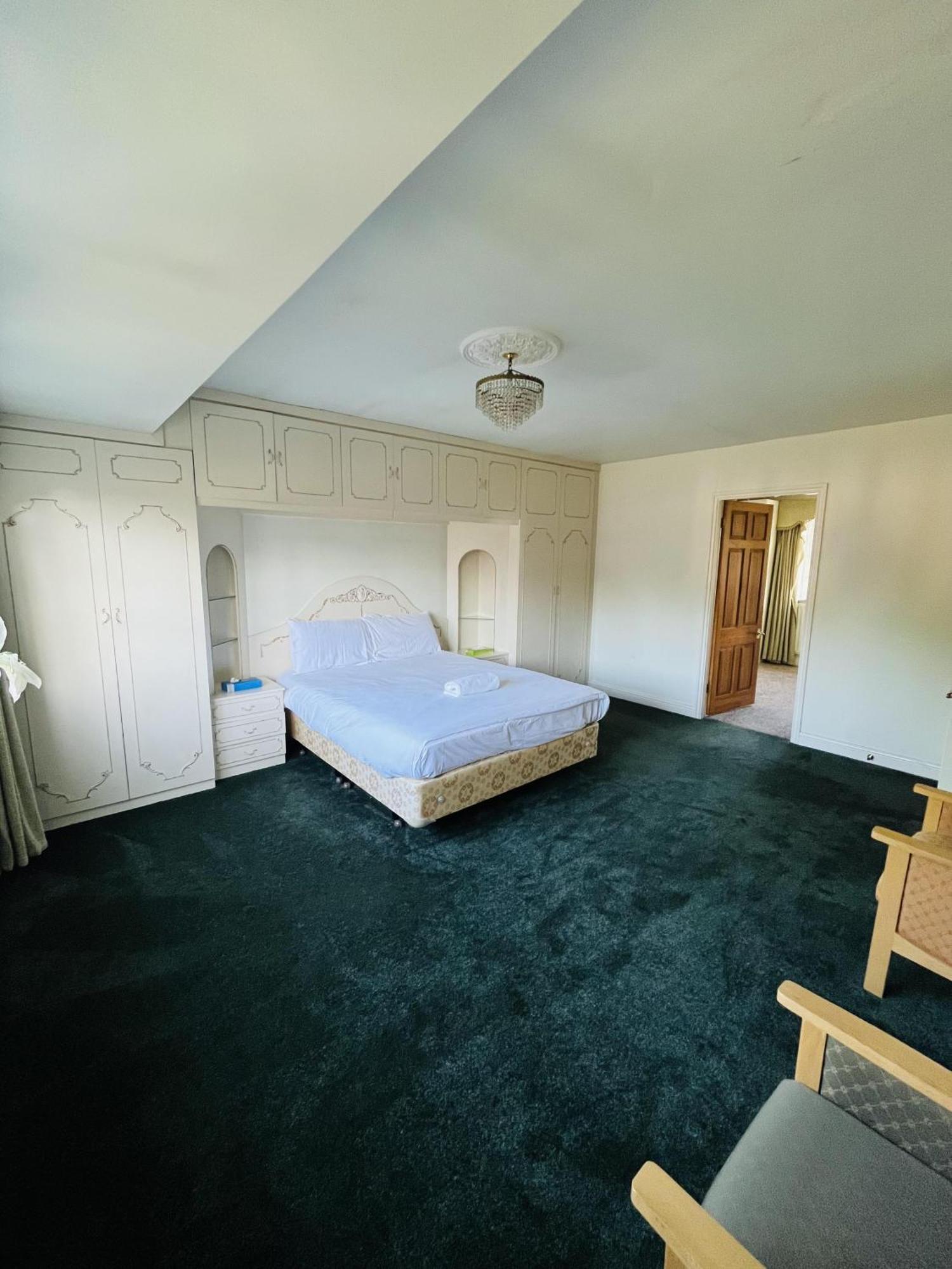 Unwind In Comfort At Cosy Caradus Free Parking Birmingham Exterior photo