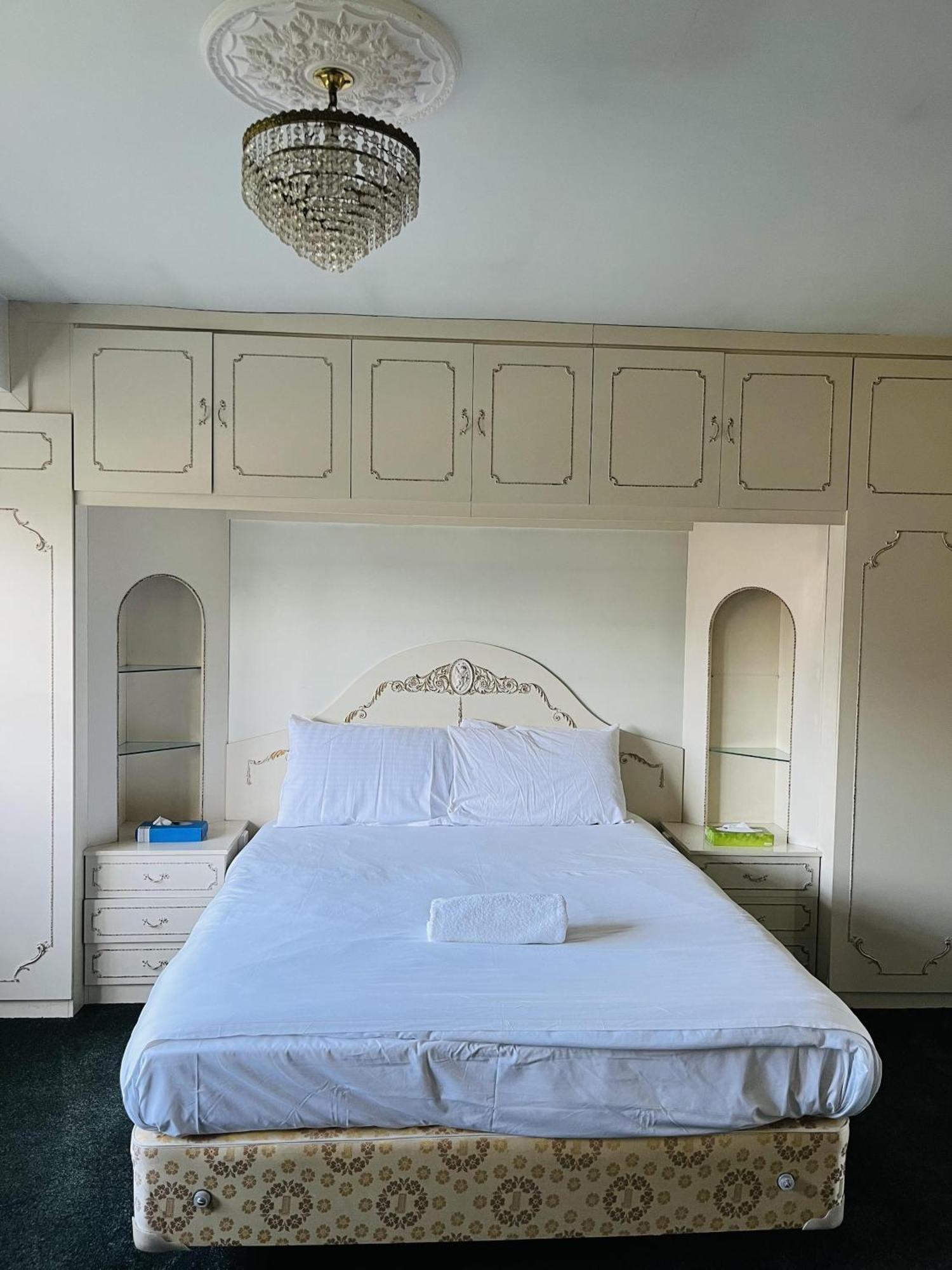 Unwind In Comfort At Cosy Caradus Free Parking Birmingham Exterior photo
