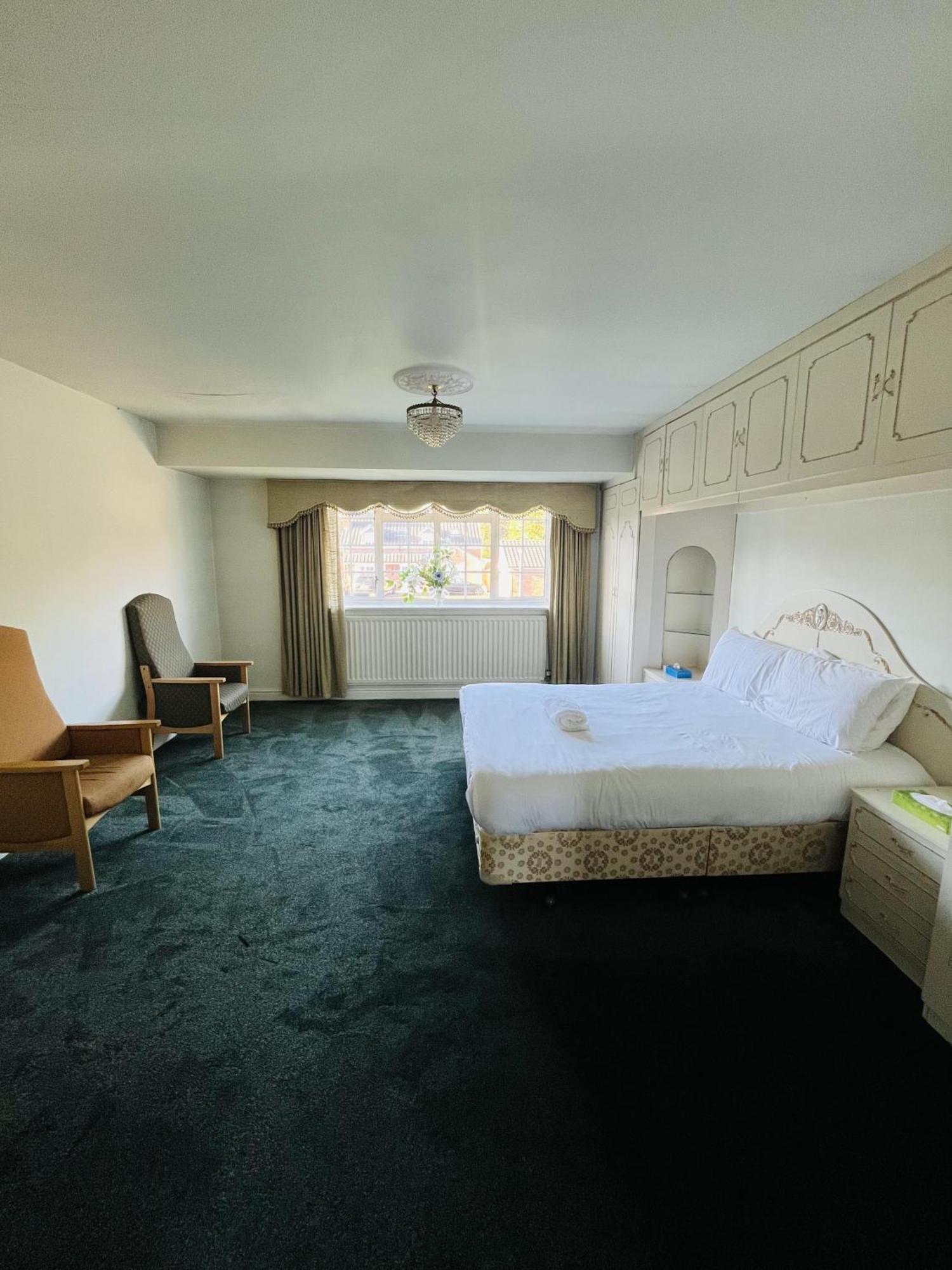 Unwind In Comfort At Cosy Caradus Free Parking Birmingham Exterior photo