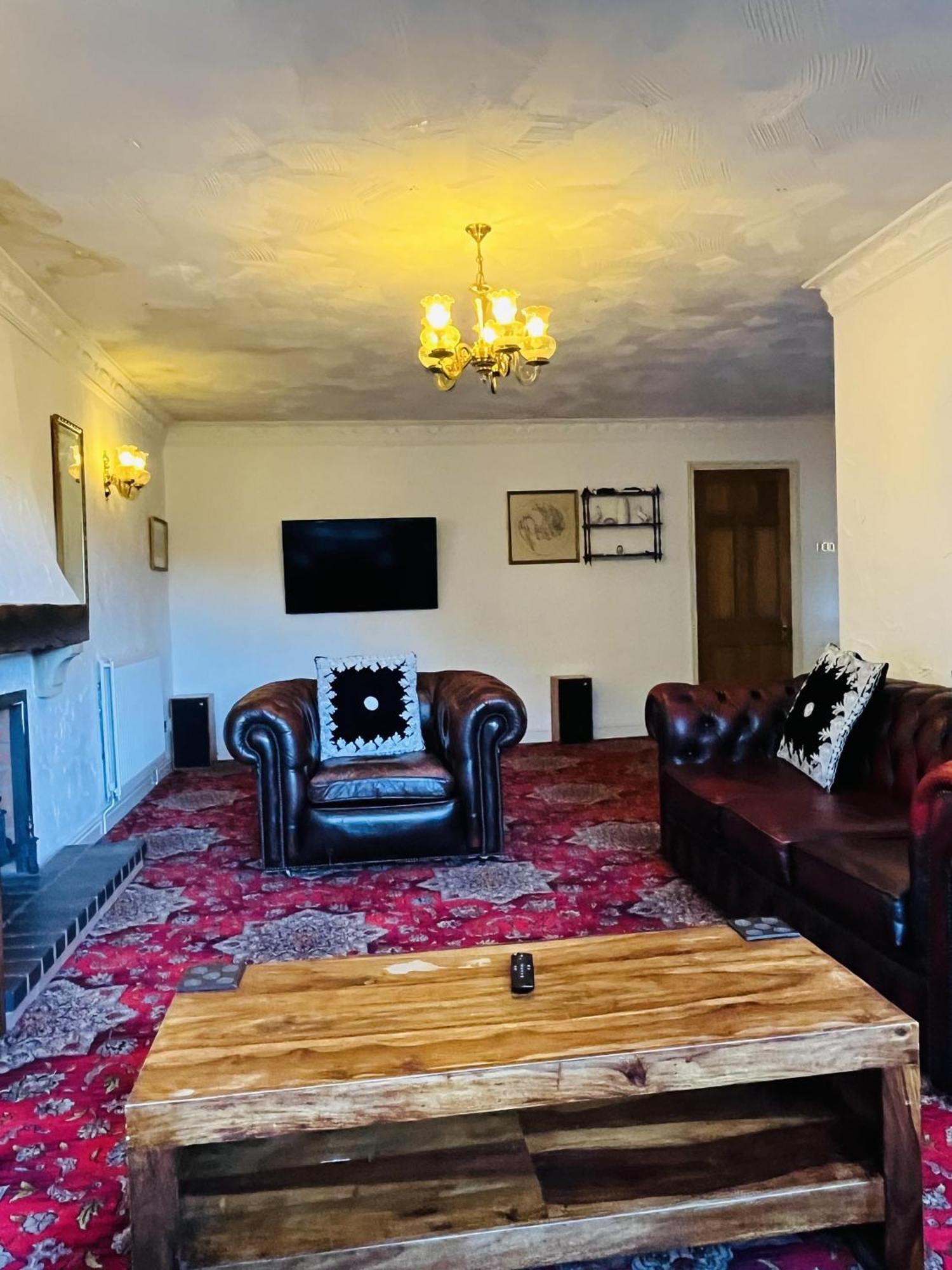 Unwind In Comfort At Cosy Caradus Free Parking Birmingham Exterior photo