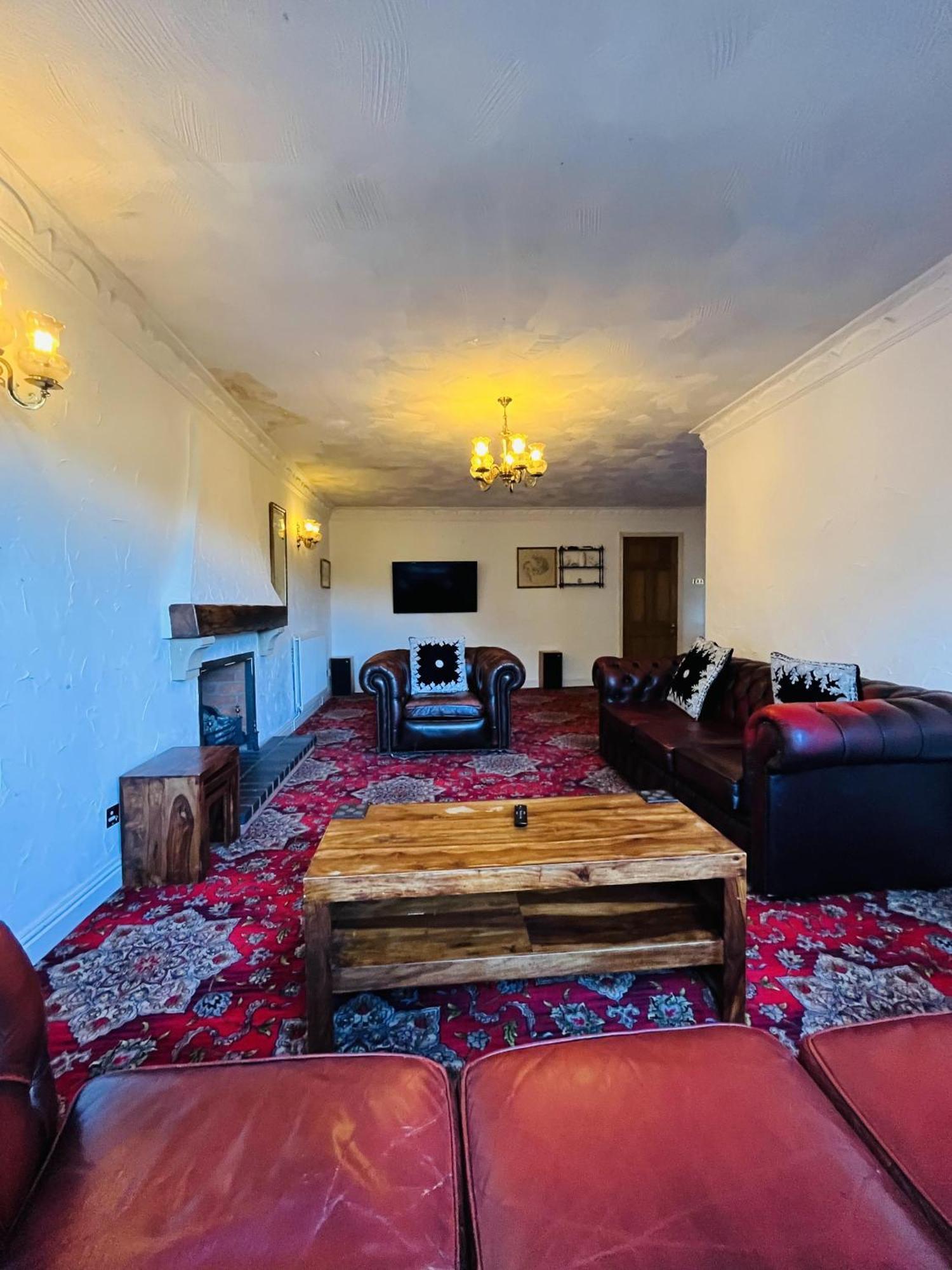 Unwind In Comfort At Cosy Caradus Free Parking Birmingham Exterior photo